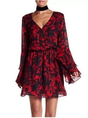 NWT  Parker V Neck Bell Sleeve Ruffle
Red  & black garland Dress Size Large